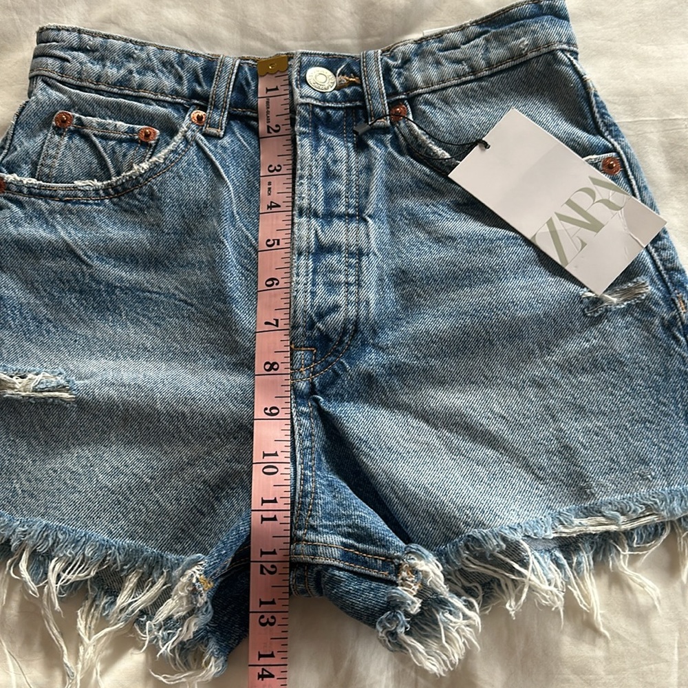 NWT - Zara High Rise split shorts - Picture 4 of 5